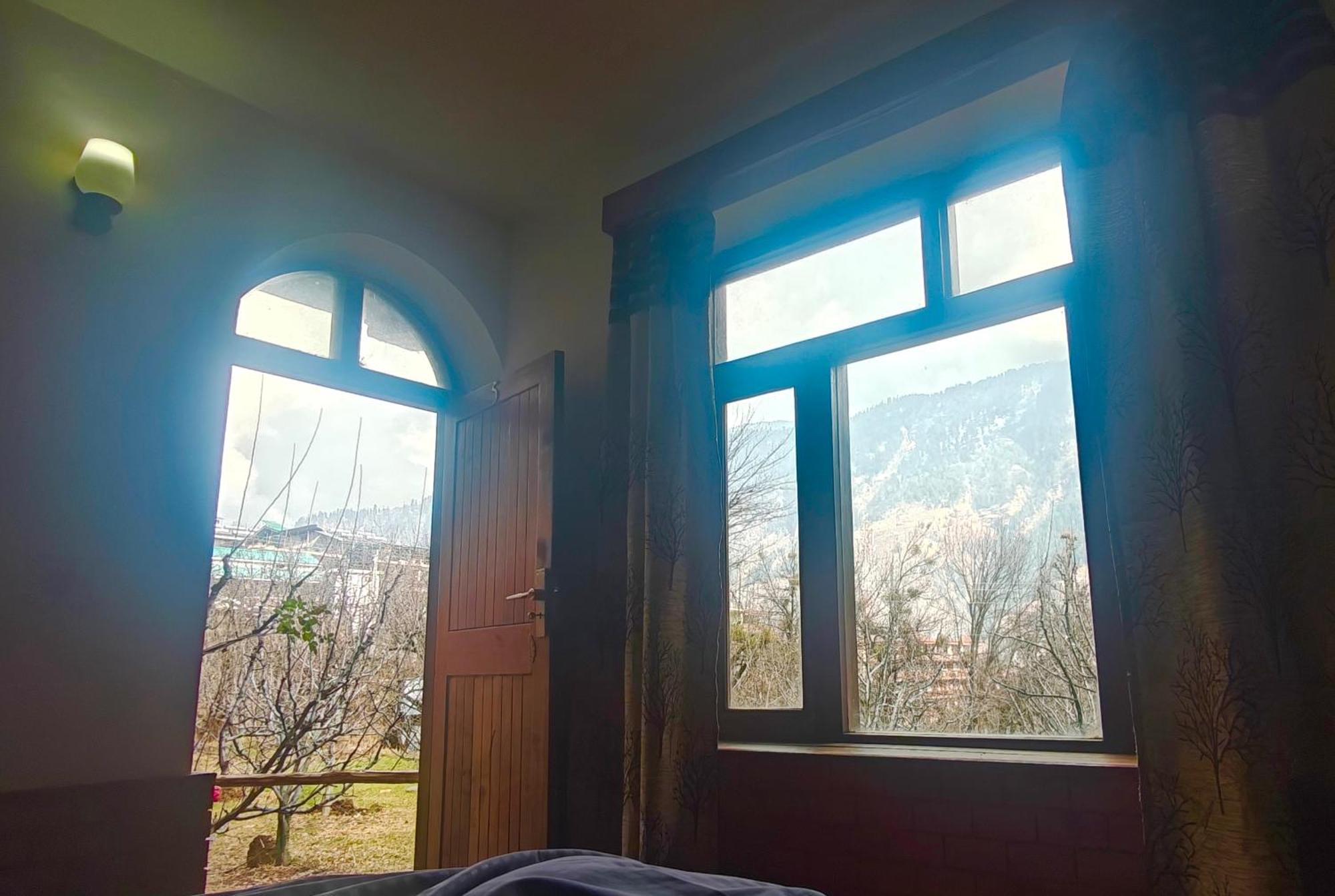 Basecamp Manali Pansiyon Oda fotoğraf